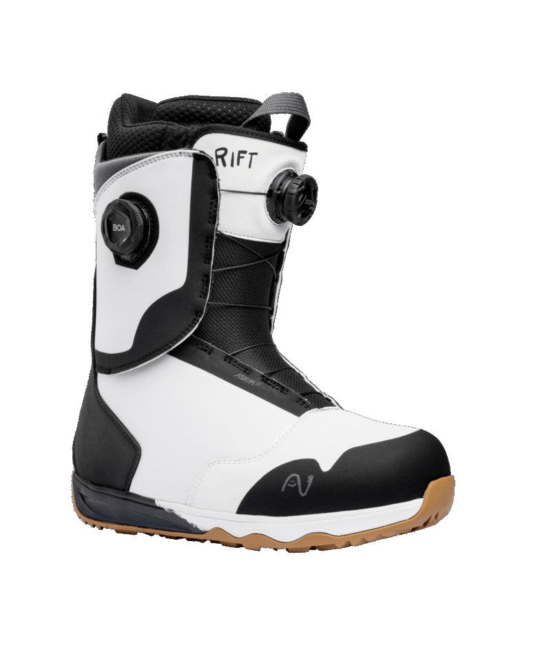 Nidecker Rift 2026 snowboard boot -- outside profile view with traditional lacing system for secure fit