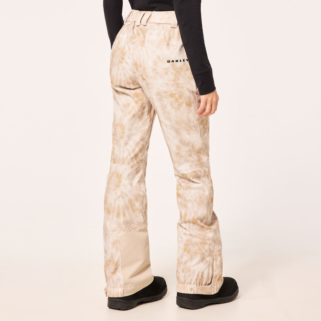 Oakley Juno Reduct Womens Pant ski pant -- front view on model showing insulated ski pant at Willis Ski and Board Pittsburgh
