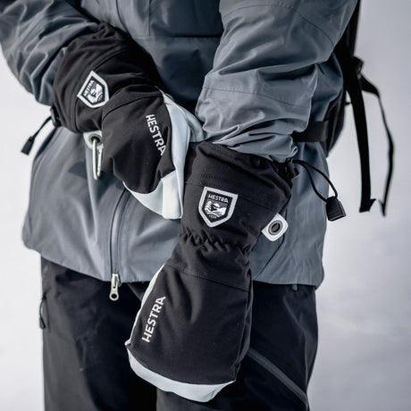 How to Buy Ski and Snowboard Gloves and Mittens: A Complete Buying Guide