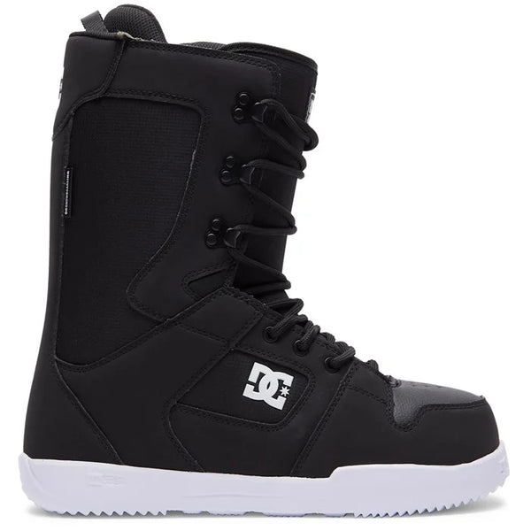 This is an image of DC Phase snowboard boots