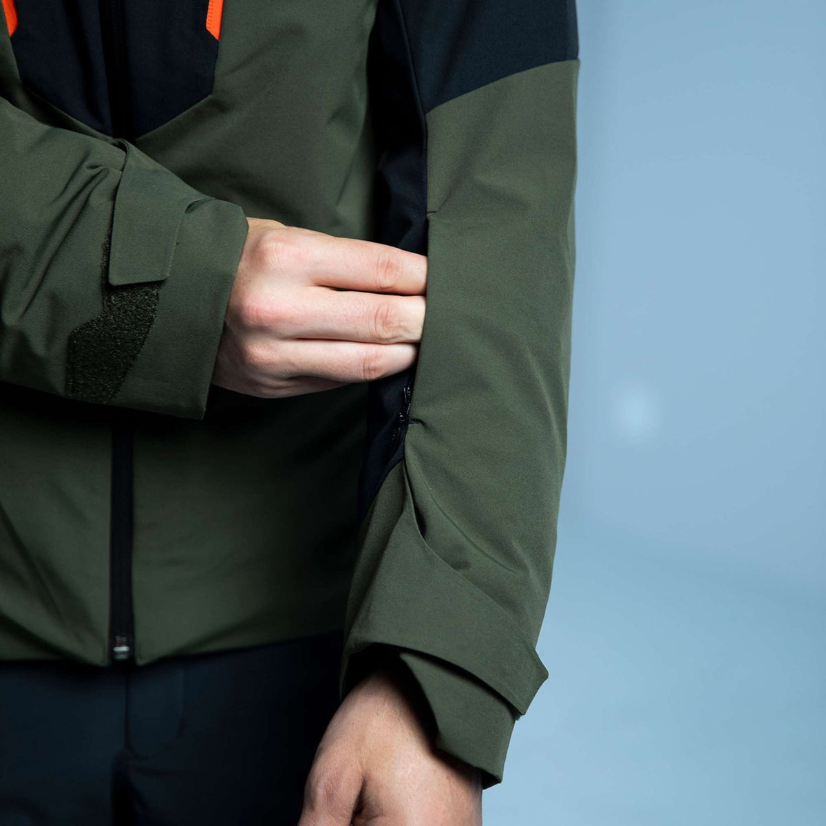 Descente Angular Line Mens Jacket 2026