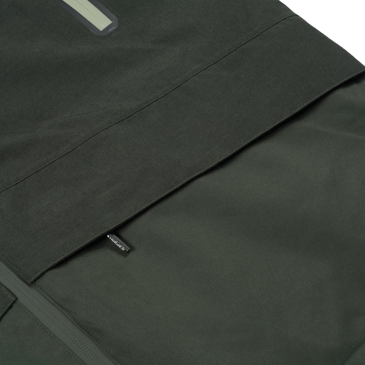 Icepeak Castres Mens Jacket ski jacket -- Pine Green 595 colorway detail view of hood lining and wrist cuff design