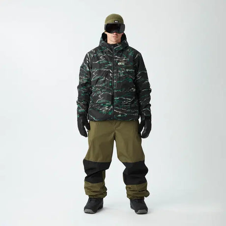 Picture Akna Mens Jacket 2026 ski jacket -- Forest Shadow colorway back view showing articulated powder skirt and fit